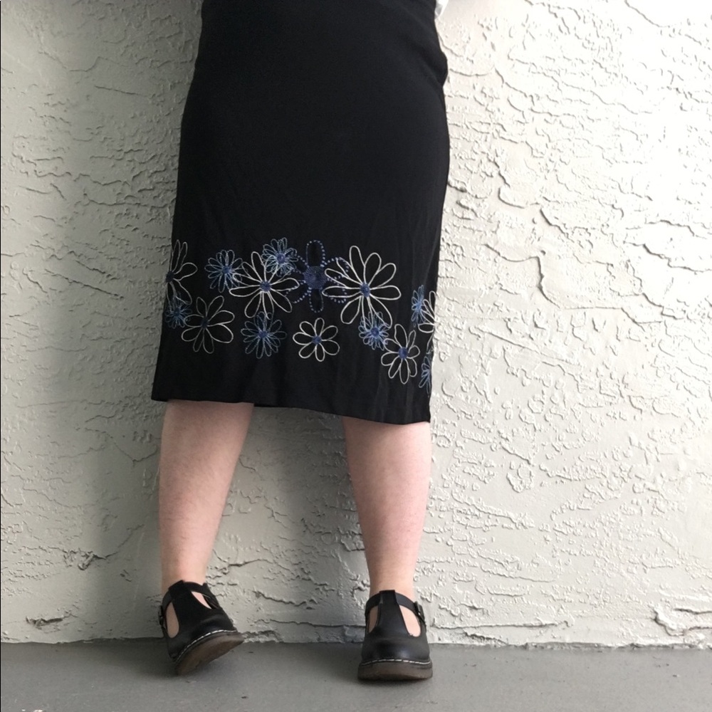90s knee length skirt
